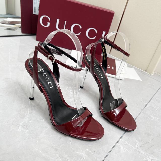 Gucci high-end boutique 25Ss new metal bamboo heel sandals. Authentic quality. E