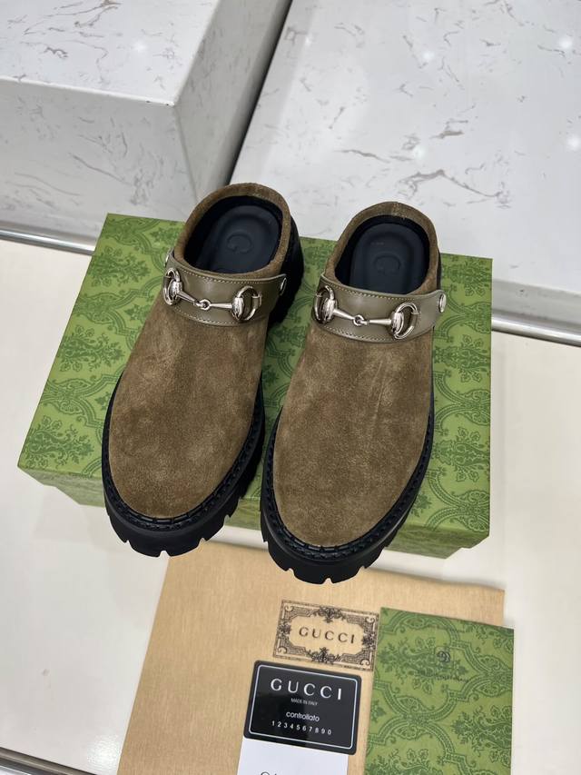 Factory Price Pp: Gucci British style fashion slippers, lazy design, thick sole