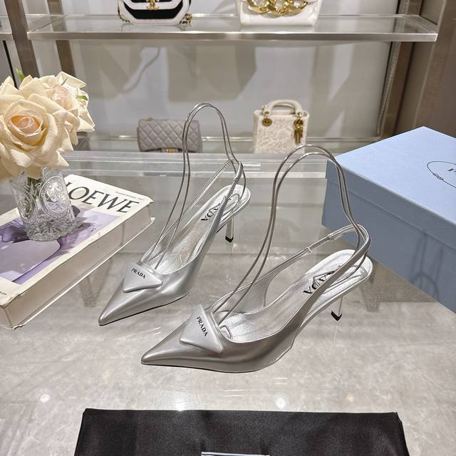 Prada 25 Factory Price P Counter Runway Style Pointed Toe Sandals Triangle Buckl