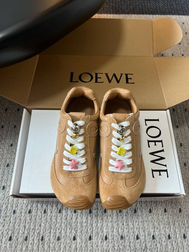Loew*'s new Flow Runner 2.0 series of new catwalk sneakers with new color scheme