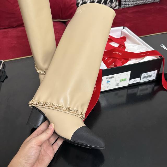 apricot boots are here! Chanel's latest show boots are here! The latest chain de