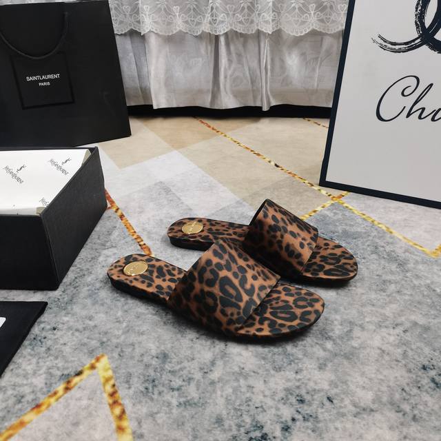 New Ys* Top High Edition 2025 New Simple Silk Slippers Details Perfect Footpad S