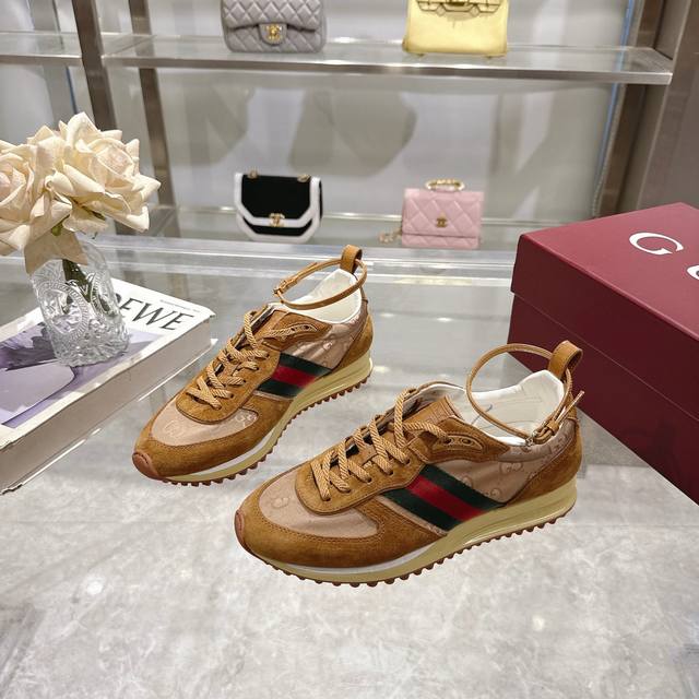 2025 dynamic piece. Its lightweight and flexible outsole has been specially trea