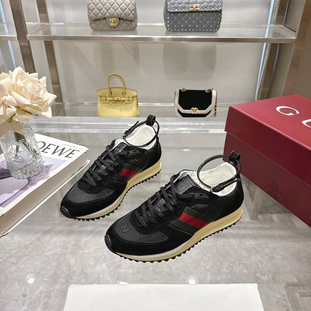 2025 dynamic piece. Its lightweight and flexible outsole has been specially trea