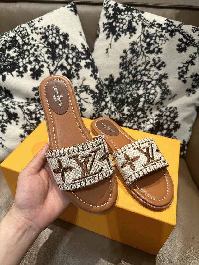 Lv embroidery new classic style, size 36-42