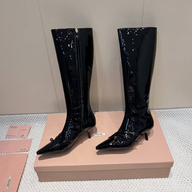 Factory: Exclusive top-tier version of Miumiu Miu Miu's latest 2025Vs early autu