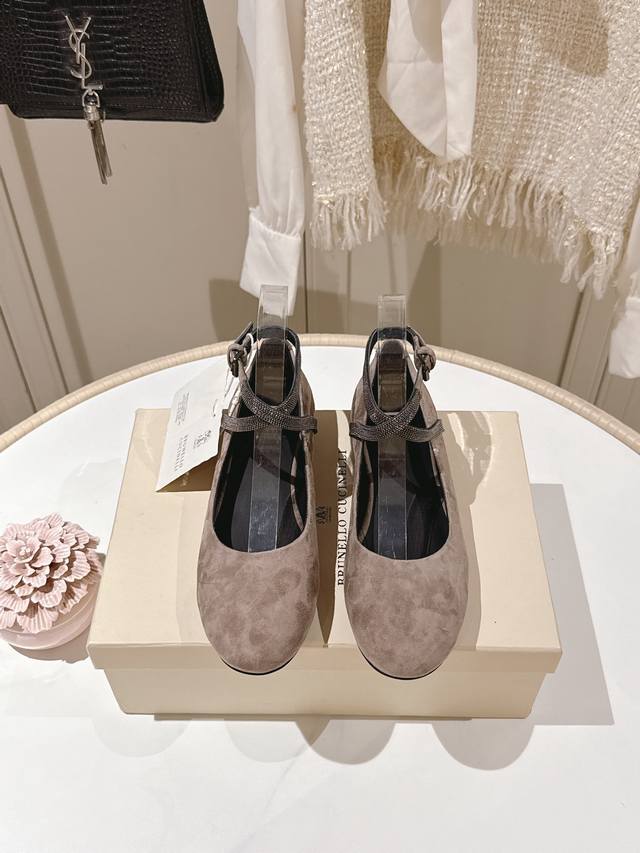 Factory Price: P Exclusive, Highest Quality Brunello Cucinelli BC Flats. Materia