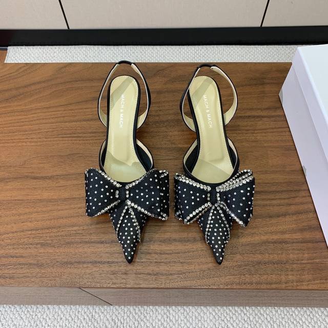 Mach & Mach lace-up shoes. Perfect for both sweet and savory styles, pair them w