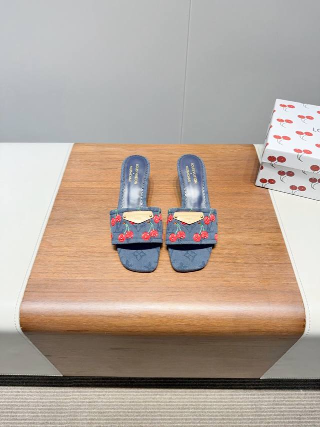 leather sole + 30 Lv Murakami Takashi cherry heel sandals and slippers. 2025 ear