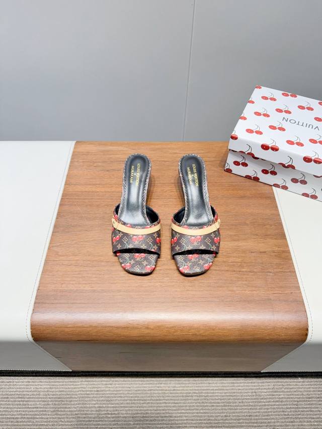 bow-knot cherry heel sandals are from Louis Vuitton x Takashi Murakami retro col