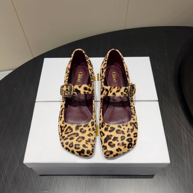 Factory: Exclusive, premium edition Chloe 2025Vs Spring/Summer new shoe collecti
