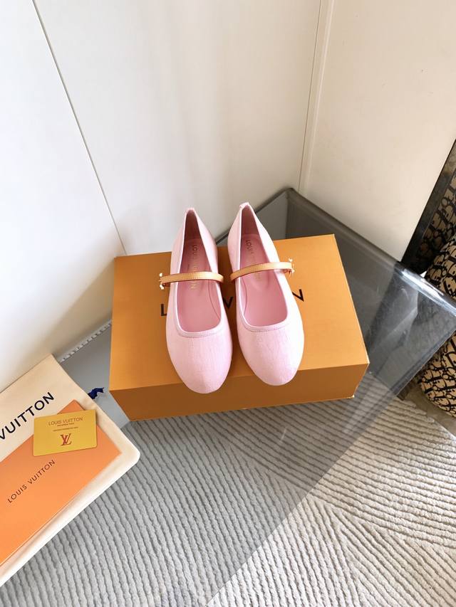 Loui* Vuitto* 2025 new Romy series ballet flats with metal letter buckles. These