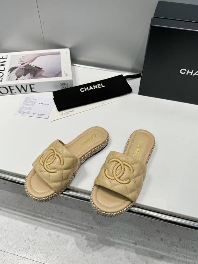 Chanel C Home S New Early Spring Chanel Diamond Embroidery Flat Slippers, the pe