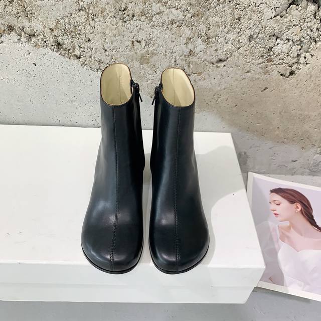 Loew* New Autumn and Winter High Heel Ankle Boots. These autumn and winter boots
