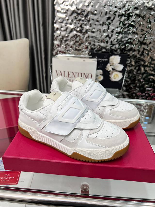 Vltn Valentino 2025 new couple's sneakers are on sale! Purchased and disassemble