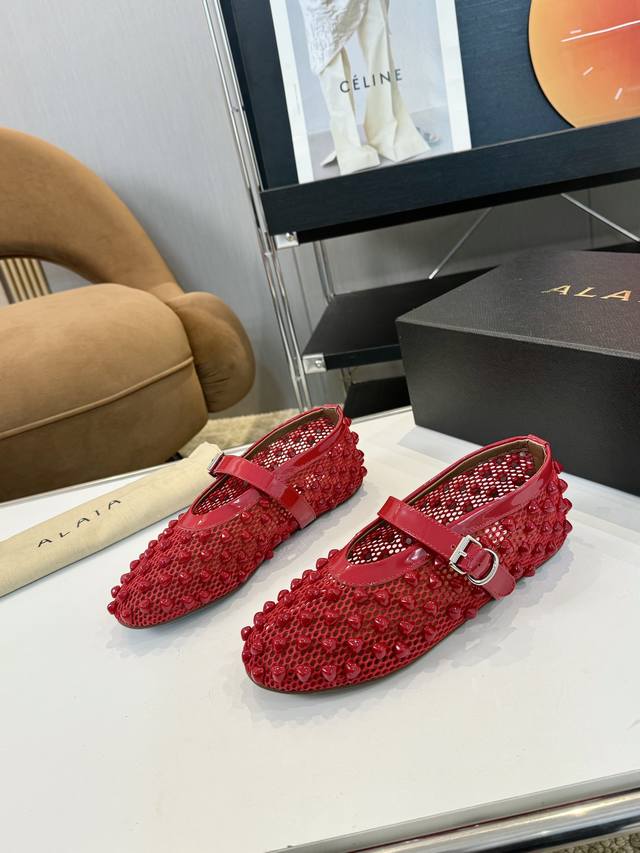 Alaia 23S new retro buckle Mary Jane ballet shoes, catwalk style flat ballet sho