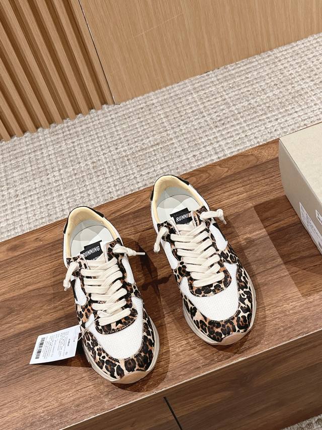 Top-of-the-line Ggdb/Running Sole new sports casual shoes! Space is a very styli