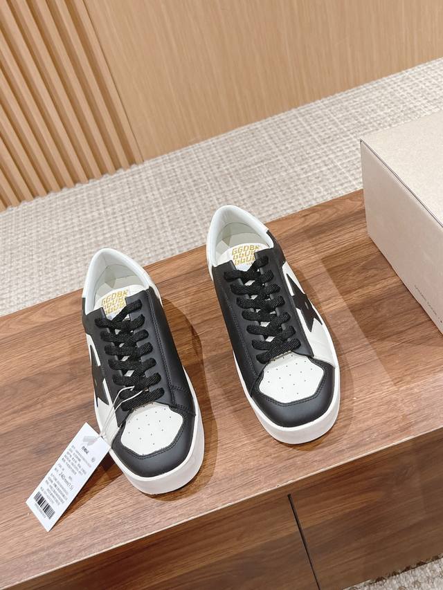 Top Edition Couple Size | The new couple's sneakers pursue "perfect imperfection