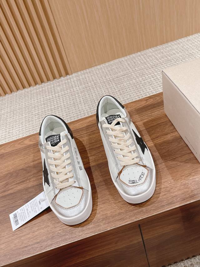 Top Edition Couple Size | The new couple's sneakers pursue "perfect imperfection