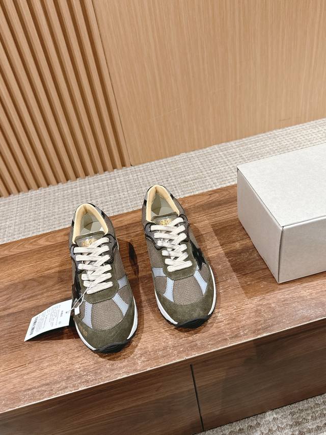 Top Edition CoupleSize Sngg | Nostalgic Couples' Sneakers Ggdb Golden Gse Dad St
