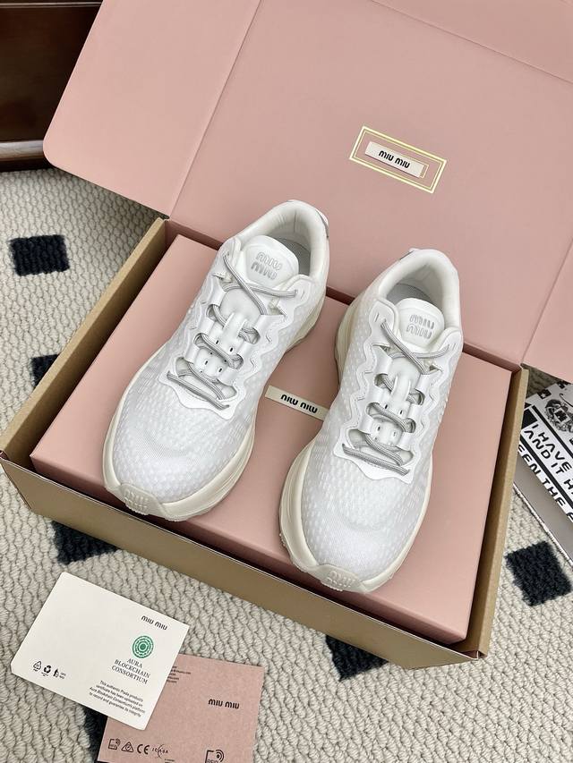 New color couple's style Miu Miu 25Ss new height-enhancing thick-soled casual sn