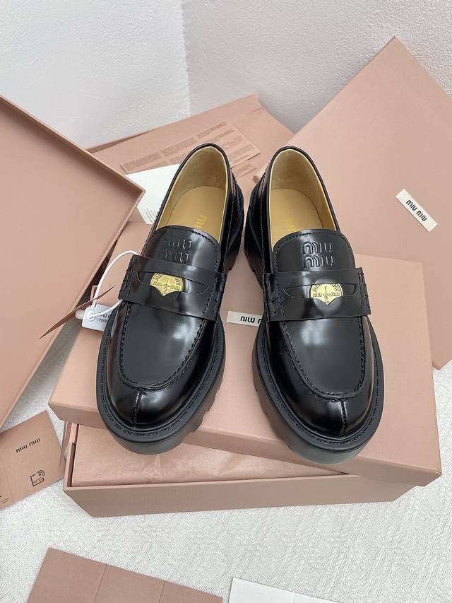 Dongguan purchasing level Miu Miu autumn and winter thick-soled gold coin loafe