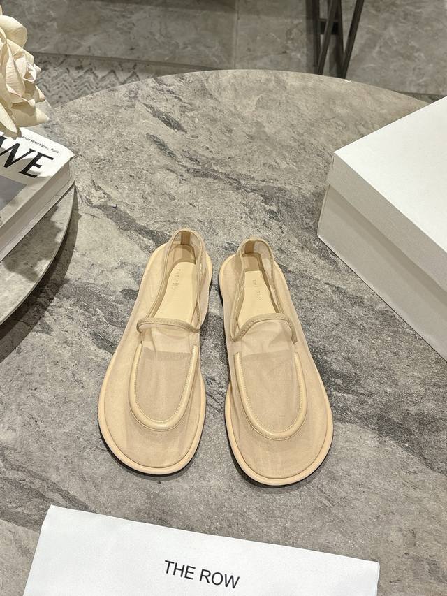 The Row mesh simple shoes have a fairy-like hazy beauty, high-end and decent. Yo