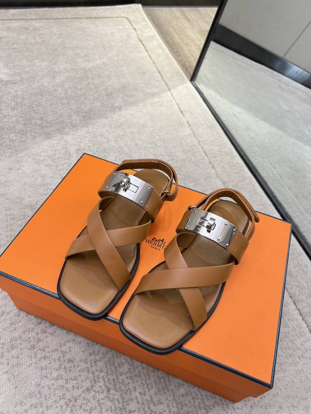 Hermes slippers! We will make every style to perfection! Global supply and purch