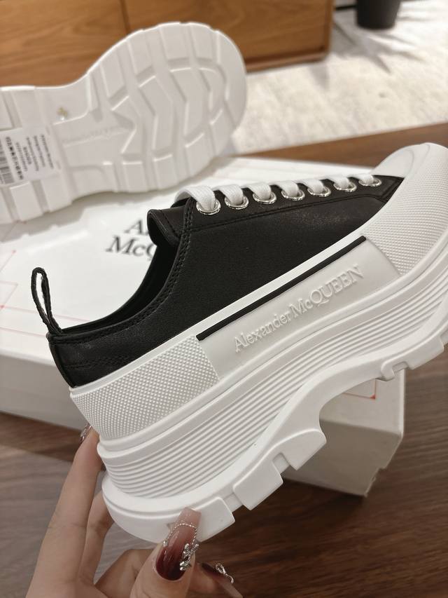 Leather upper for both men and women, top quality, inspection-free product with