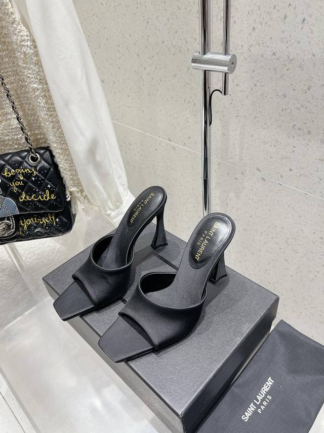 Saint Laurent YSL new square-toed high-heeled sandals and slippers. Original las