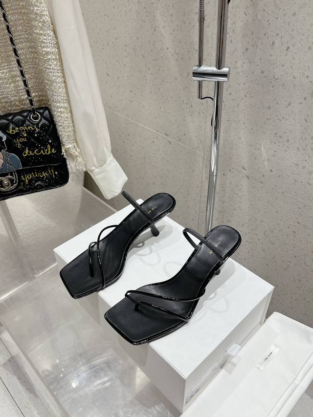 Premium Edition Therow's latest thong sandals are from a young American brand. N