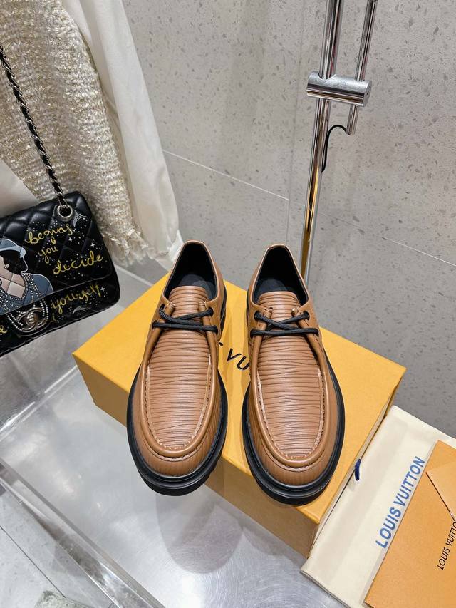 Lv autumn and winter new thick-soled loafers Upper: imported cowhide Lining: imp