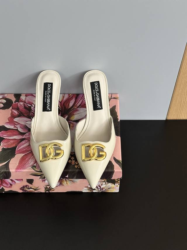 Dg 2025 Dolce & Gabbana pointed high-heeled sandals & the collision of classic a