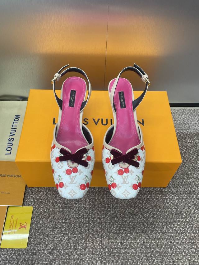 Louis Vuitton 2025 Spring/Summer New Style Cat Heel Butterfly Jelly Color Women'