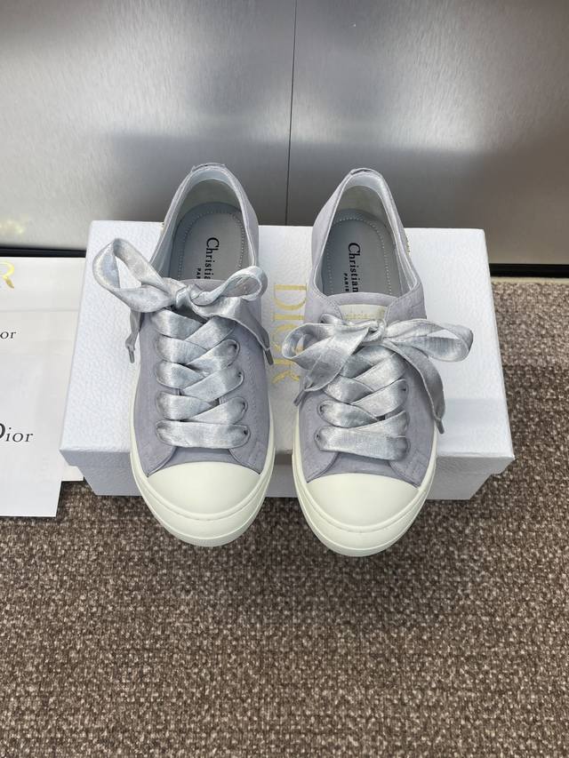 Factory P price P Dior Dior 2025 spring and summer new Lucky lace-up casual whit