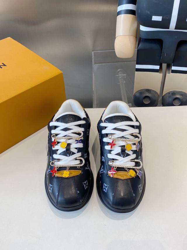 factory men's size +70, accessories +100. These cute new Louis Vuitton 25Ss snea