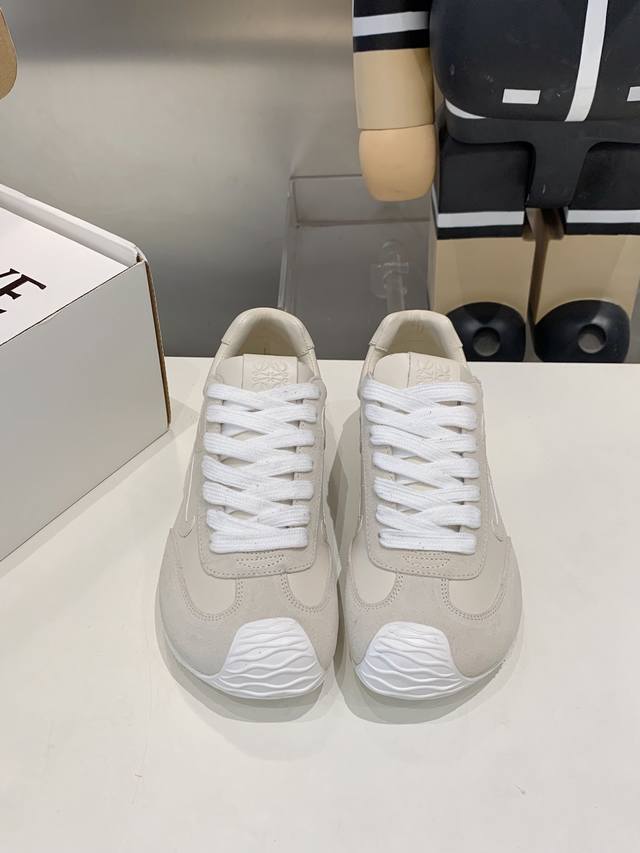 Factory leather buckle +50 2025 Loewe hot-selling casual shoes are here, with a