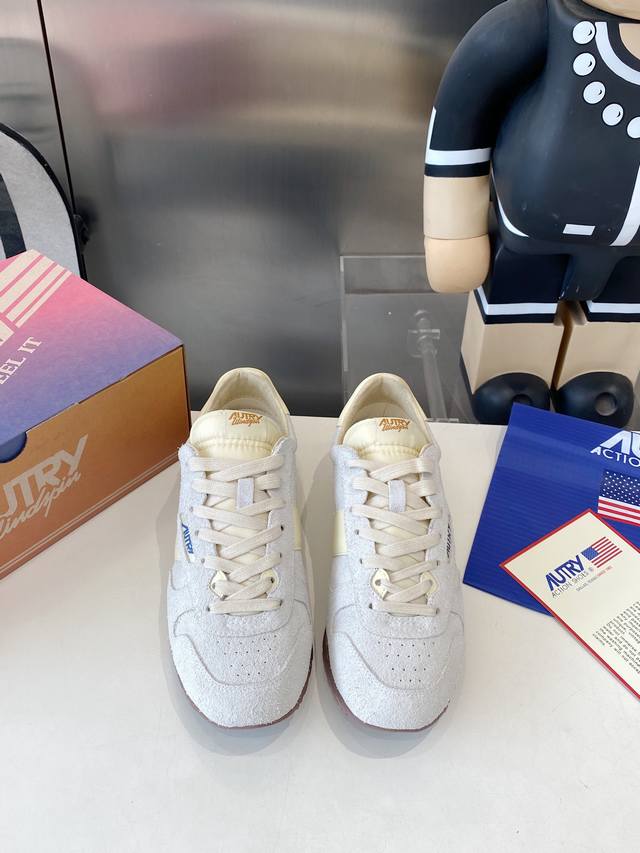factory Autry casual sports shoes, white shoes, running shoes, super retro and v