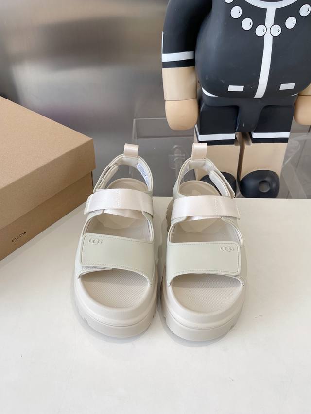 Factory Ugg official website summer dopamine style Ugg launched the dazzling gol