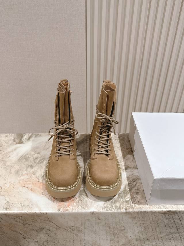 225 Jwanderso Australian autumn/winter platform ankle boots, authentically sourc
