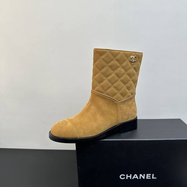New Chanel Coco cowhide low-heeled retro slip-on knight boots, short boots and m
