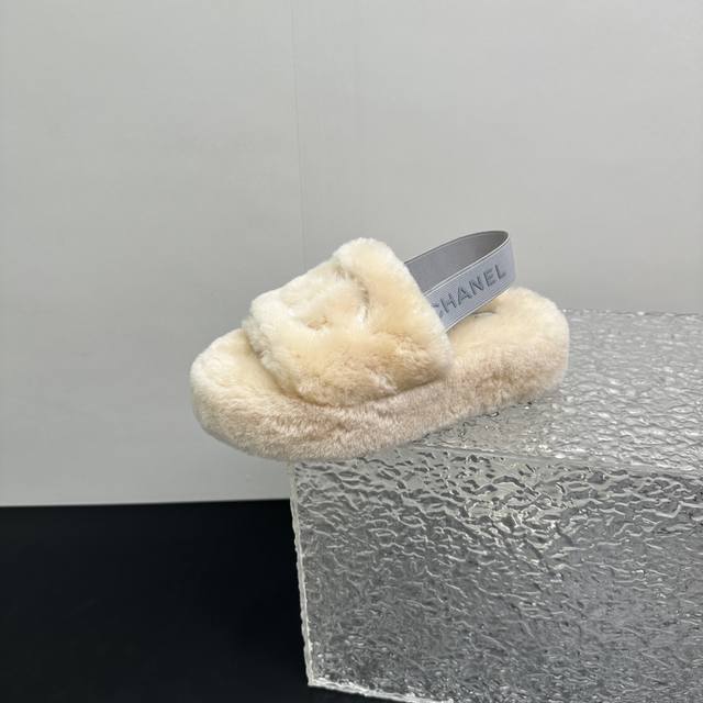 Chanel 25S fluffy slippers in a thick, elasticated wool hue. A hot new arrival f