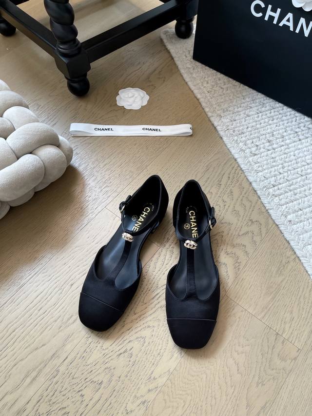 Chanel 25K new Mary Jane pearl shoes! Top-of-the-line edition! Pre-sale: Silk sh