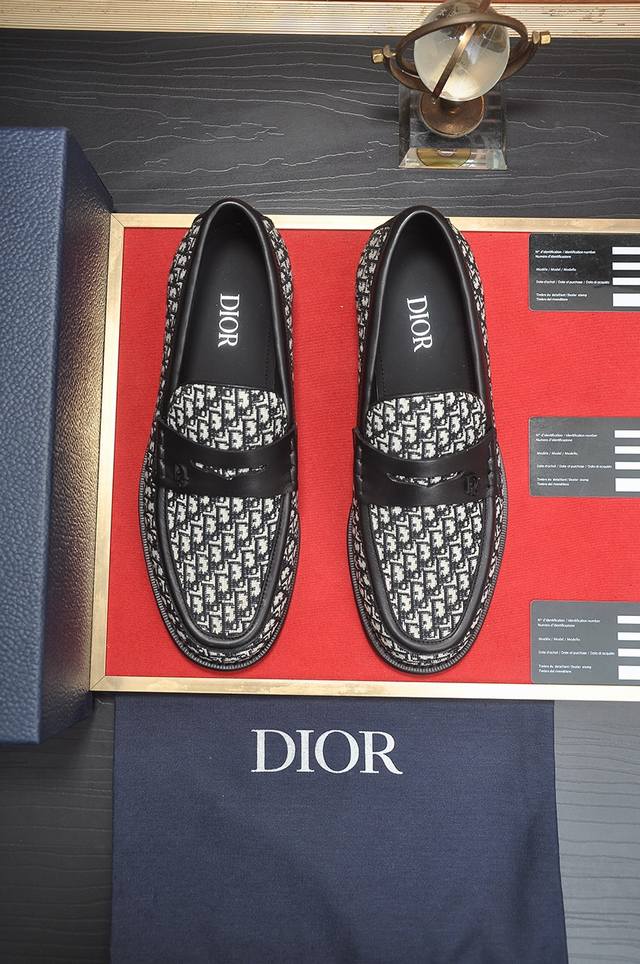 Dior water-dyed cowhide lining Dior original 1:1 high quality P, imported origin