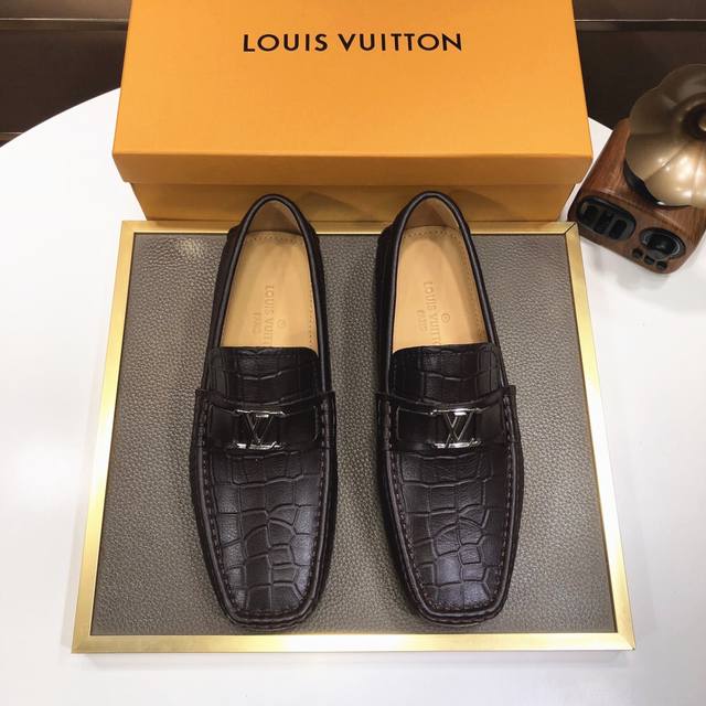Factory P-batch LV loafers with sheepskin lining are now available on the offici