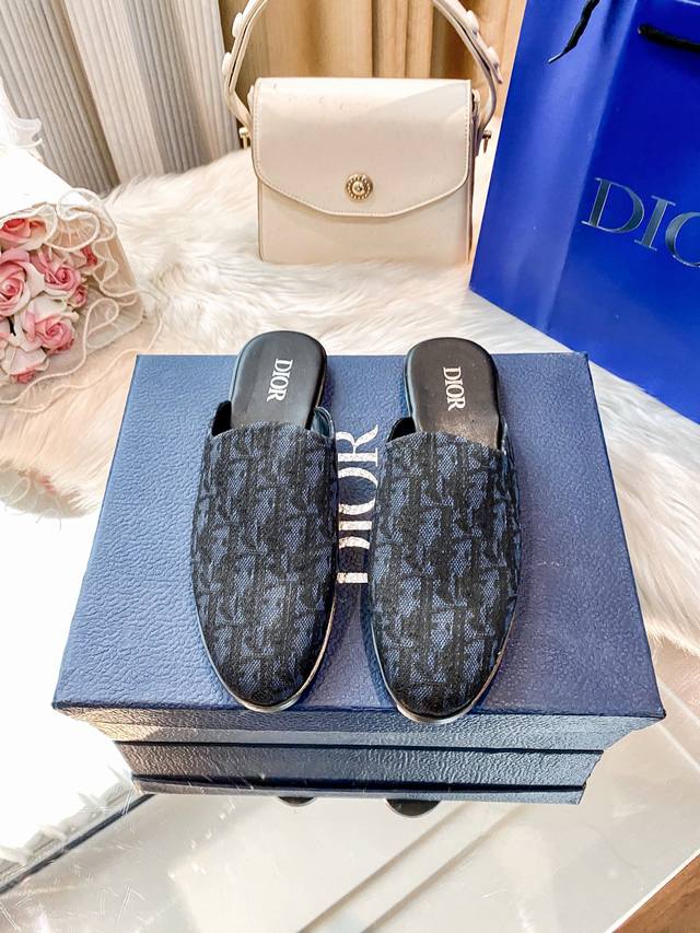 Factory: Men's Dior new flat slippers are hot and new. A must-have sandal for da