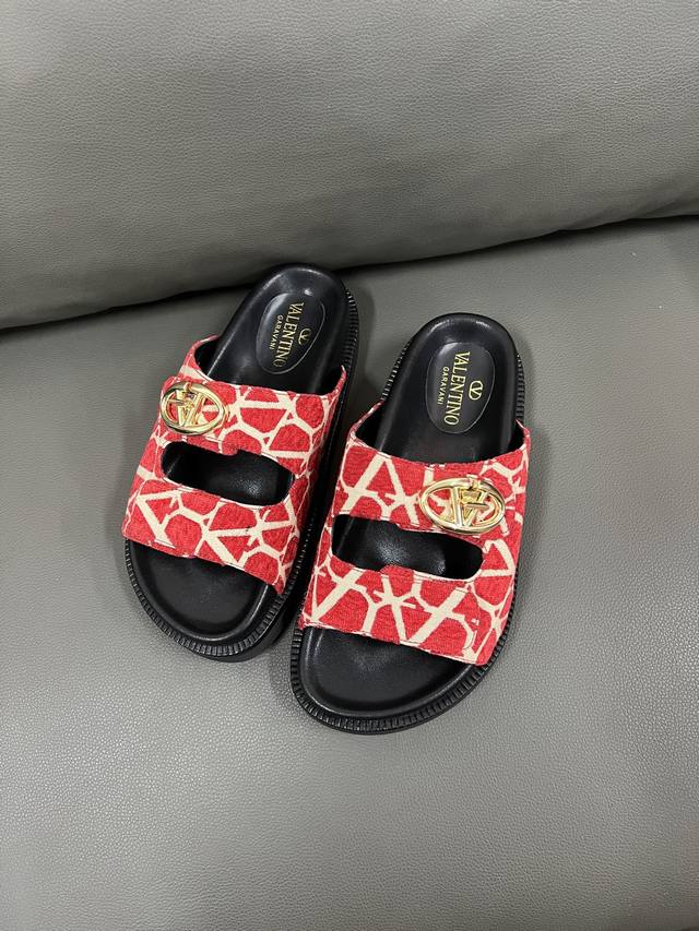 Purchasing level Va*Le*Tino Hua*Tian* early spring new style - beach sandals and
