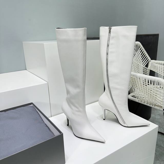 High-quality factory boots! Top-quality Balenciaga Autumn/Winter 2025 pointed-to