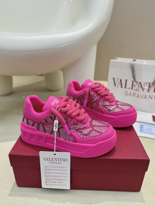 Factory Price: Premium diamond-faced couple's pair of Valentino Out Studs, the l