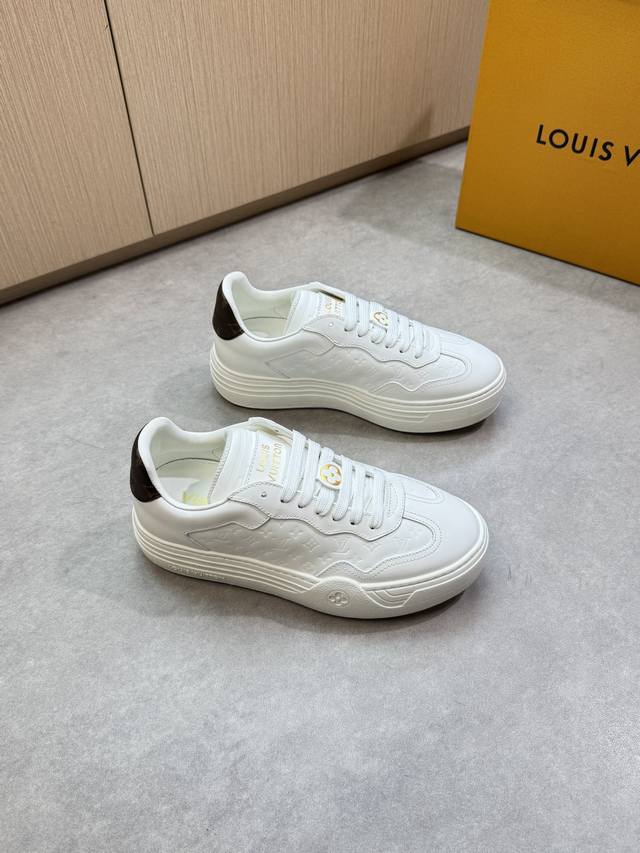 size female 35-40 male 38-46 female 40 male 45 and above custom